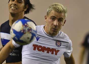 Teška ozljeda ponajboljeg igrača Hajduka: Melnjaka čeka duga pauza