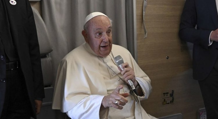 Papa Franjo pozvao Hamas da oslobodi taoce, izrazio zabrinutost zbog opsade Gaze