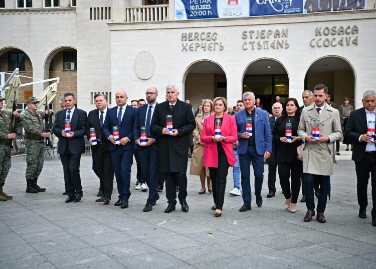 Obilježen blagdan Svih svetih i Dušni dan: Ovi dani su prigoda da se sjetimo onih koji su ugradili sebe u našu slobodu