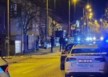 Eksplozija u Zagrebu: Oštećen automobil i pročelje zgrade