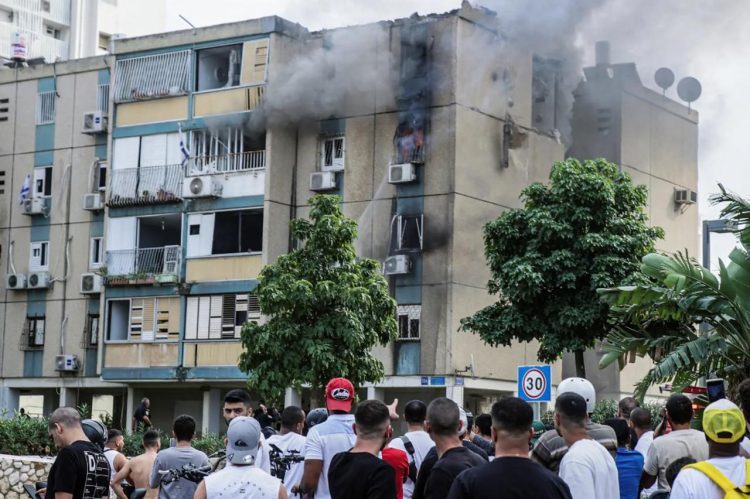 Hamas ispalio rakete duboko u Izrael, sirene aktivirane u Tel Avivu