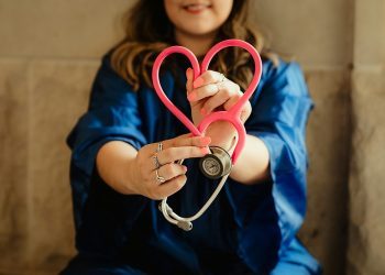 Novi projekt: Sufinanciranje zapošljavanja šest njegovatelja u Ljubuškom