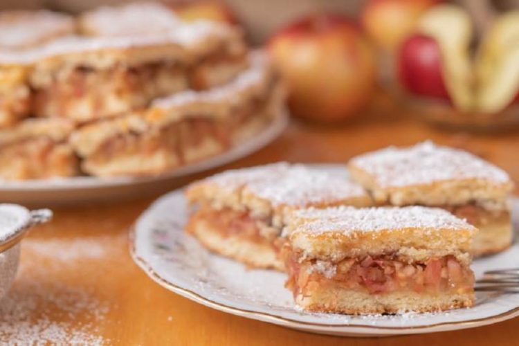 Sipana pita od jabuka: Savršenog okus i mirisa – idealna za početnike u kuhinji i za sve koji nemaju vremena