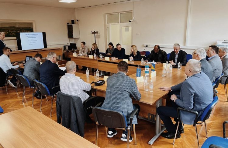 Široki Brijeg: Prezentiran projekt o povećanju konkurentnosti u sektoru poljoprivrede