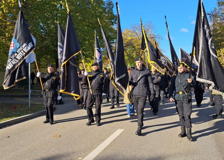 Brojni građani i državni vrh u koloni sjećanja: ‘Vukovar je bio grad koji je slomio velikosrpsku agresiju’