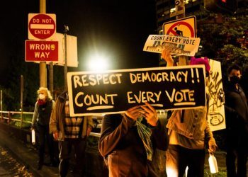 Svjetske demokracije i dalje u padu