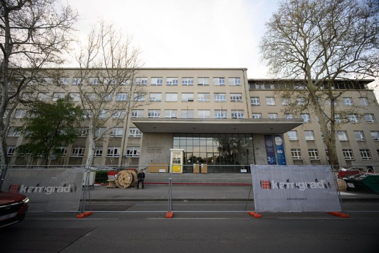 Zagreb: U istrazi nezakonitosti na Geodetskom fakultetu 29 uhićenih