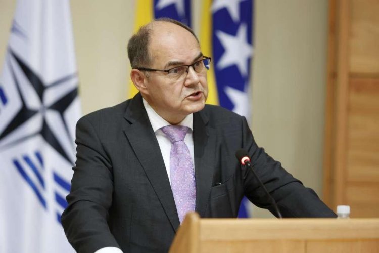 Schmidt: Entiteti se ne mogu odcijepiti od BiH