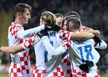 Hrvatska slavljem u Rigi došla na korak do plasmana na Euro