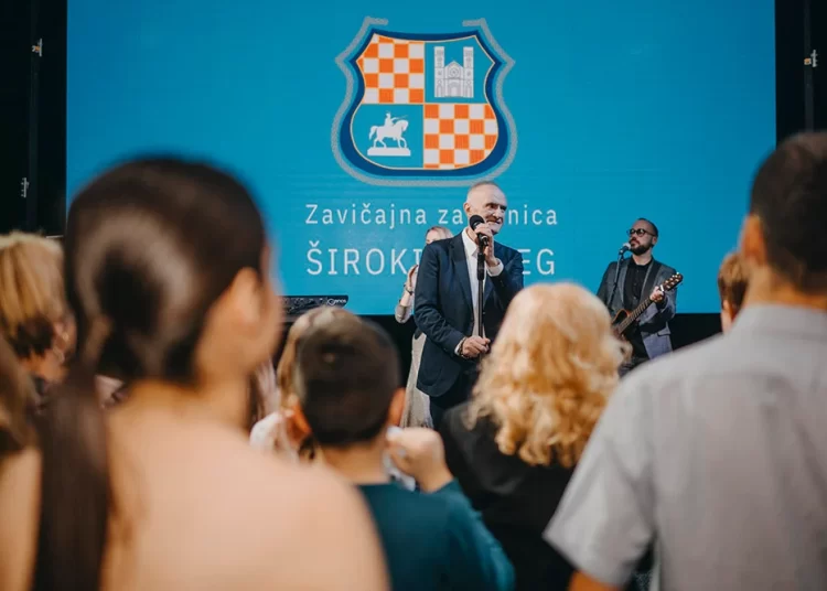 Širokobriješka večer u Zagrebu okupila oko 800 uzvanika