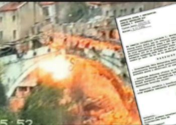 Arif Pašalić: U kameni luk Staroga mosta postaviti tri protutenkovske mine, most srušiti, snimiti njegov pad, snimke upotrijebiti u propagandne svrhe…