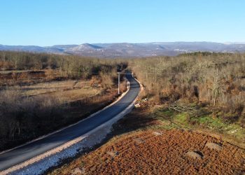 Široki Brijeg: Asfaltirana dionica Trn-Bilušine-Mokro