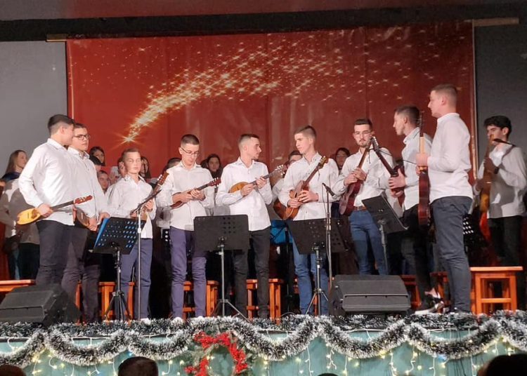 Božićni koncert Glazbene škole Široki Brijeg oduševio publiku