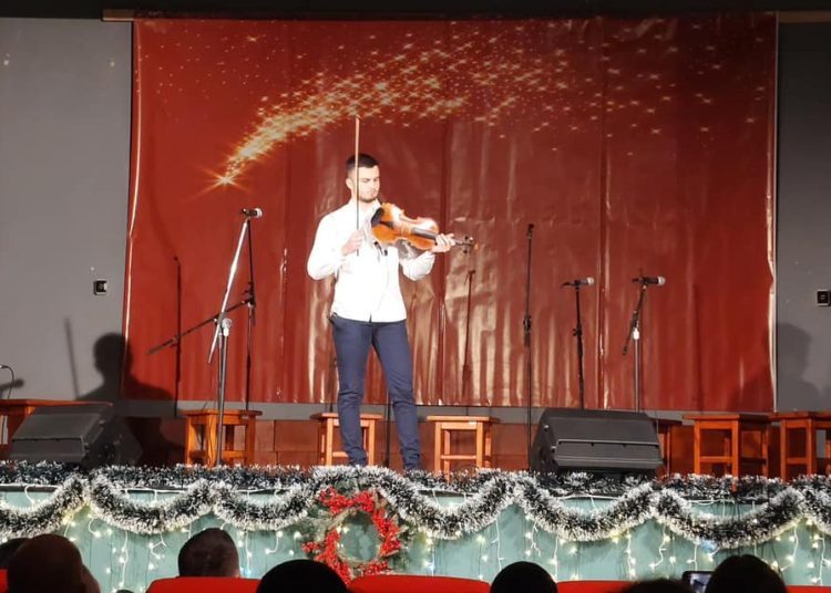 Božićni koncert Glazbene škole Široki Brijeg oduševio publiku