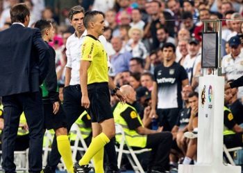 Španjolci će objavljivati razgovor između glavnog suca i VAR sobe