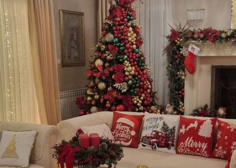 Dijana je sve sama okitila: Kuća u Mostaru koja izgleda kao iz najljepšeg božićnog filma