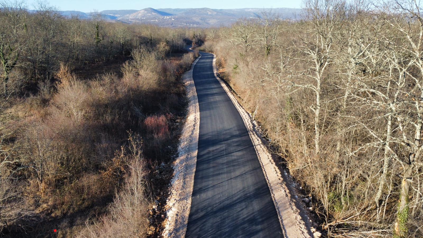 Široki Brijeg: Asfaltirana dionica Trn-Bilušine-Mokro