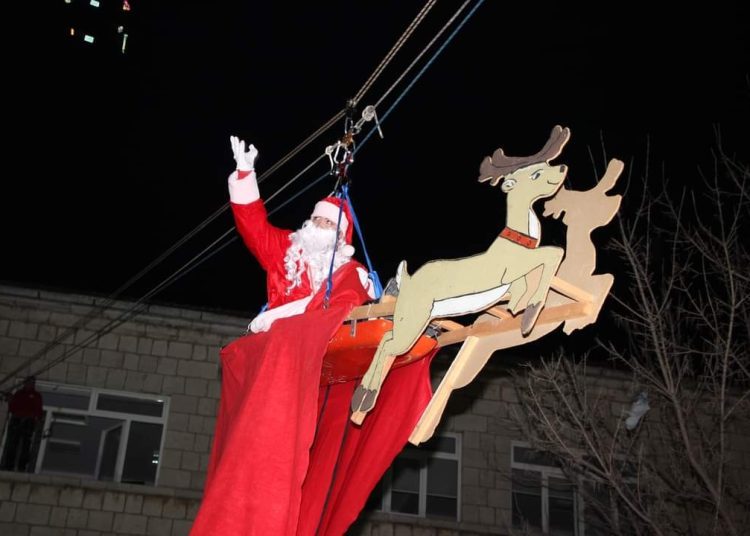 Djed Božićnjak stigao u Posušje