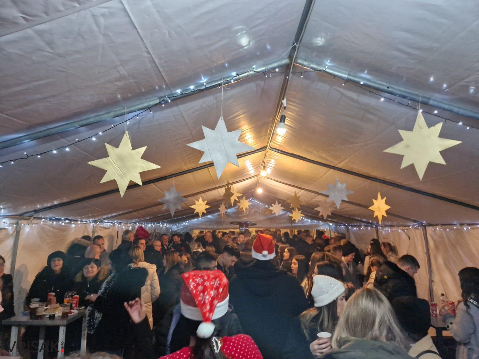 Pogledajte atmosferu na Adventu u Turčinovićima