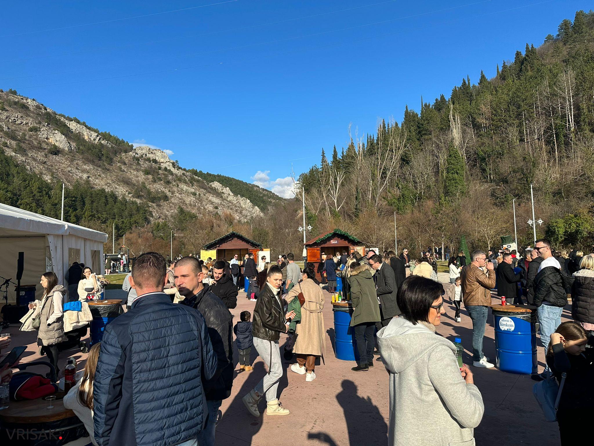Dječji doček Nove godine razveselio najmlađe Širokobriježane