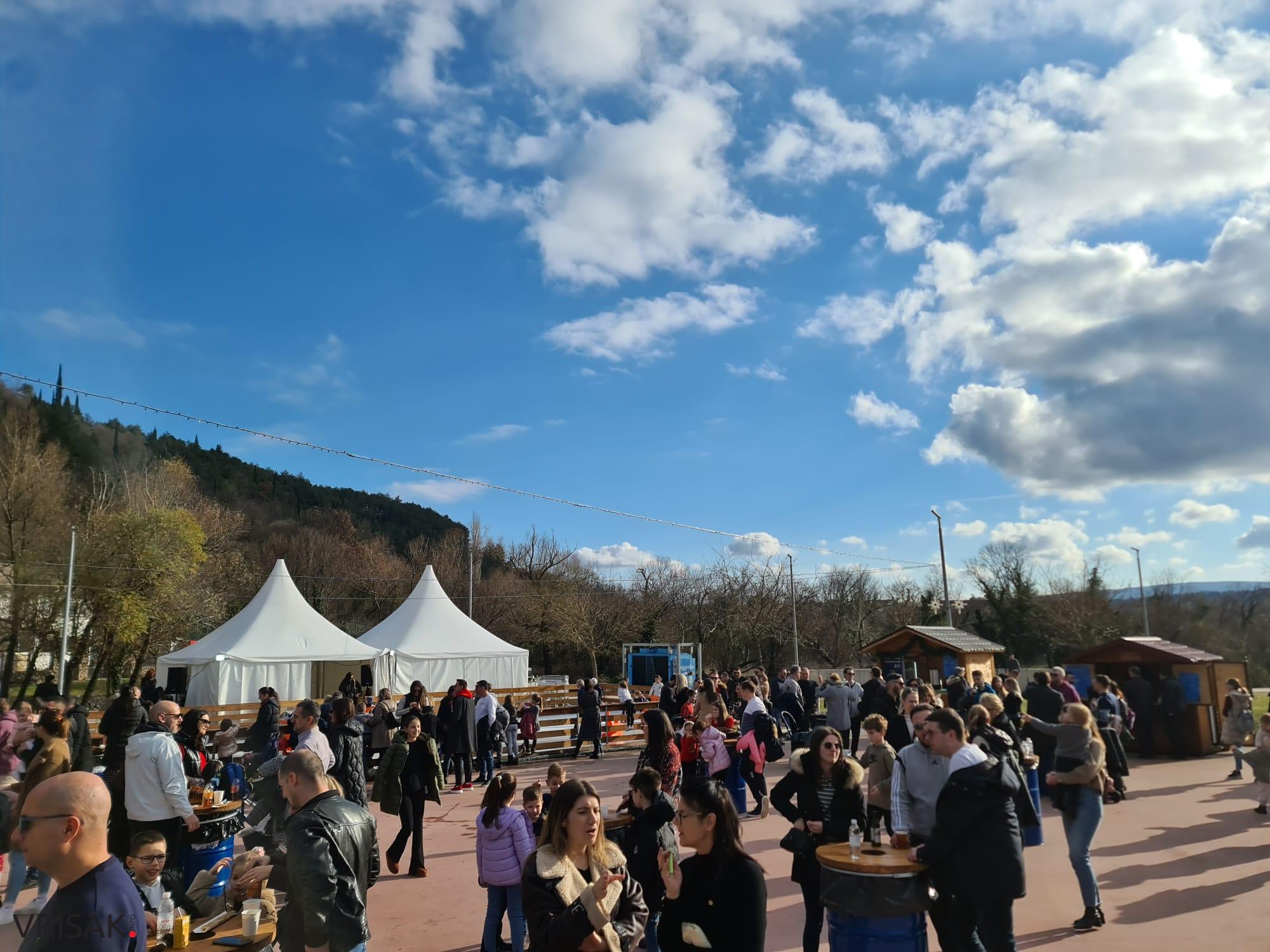 Dječji doček Nove godine razveselio najmlađe Širokobriježane