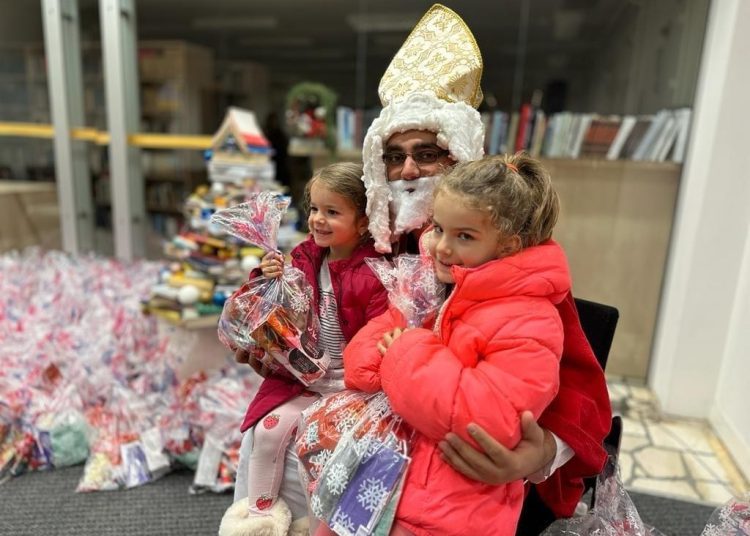 Sveti Nikola darivao najmlađe Širokobriježane