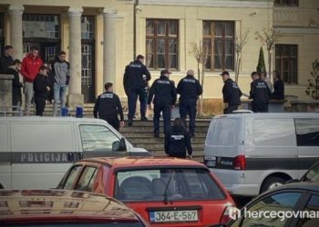 Krim policija upala u Srednju strukovnu školu Široki Brijeg