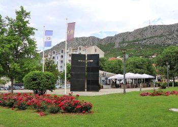 U Ljubuškom svečanost otkrivanja spomenika Petru Hercegu Tomiću