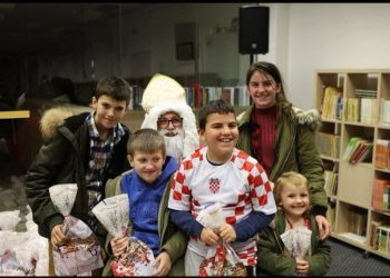 Sveti Nikola večeras stiže u Narodnu knjižnicu u Širokom Brijegu