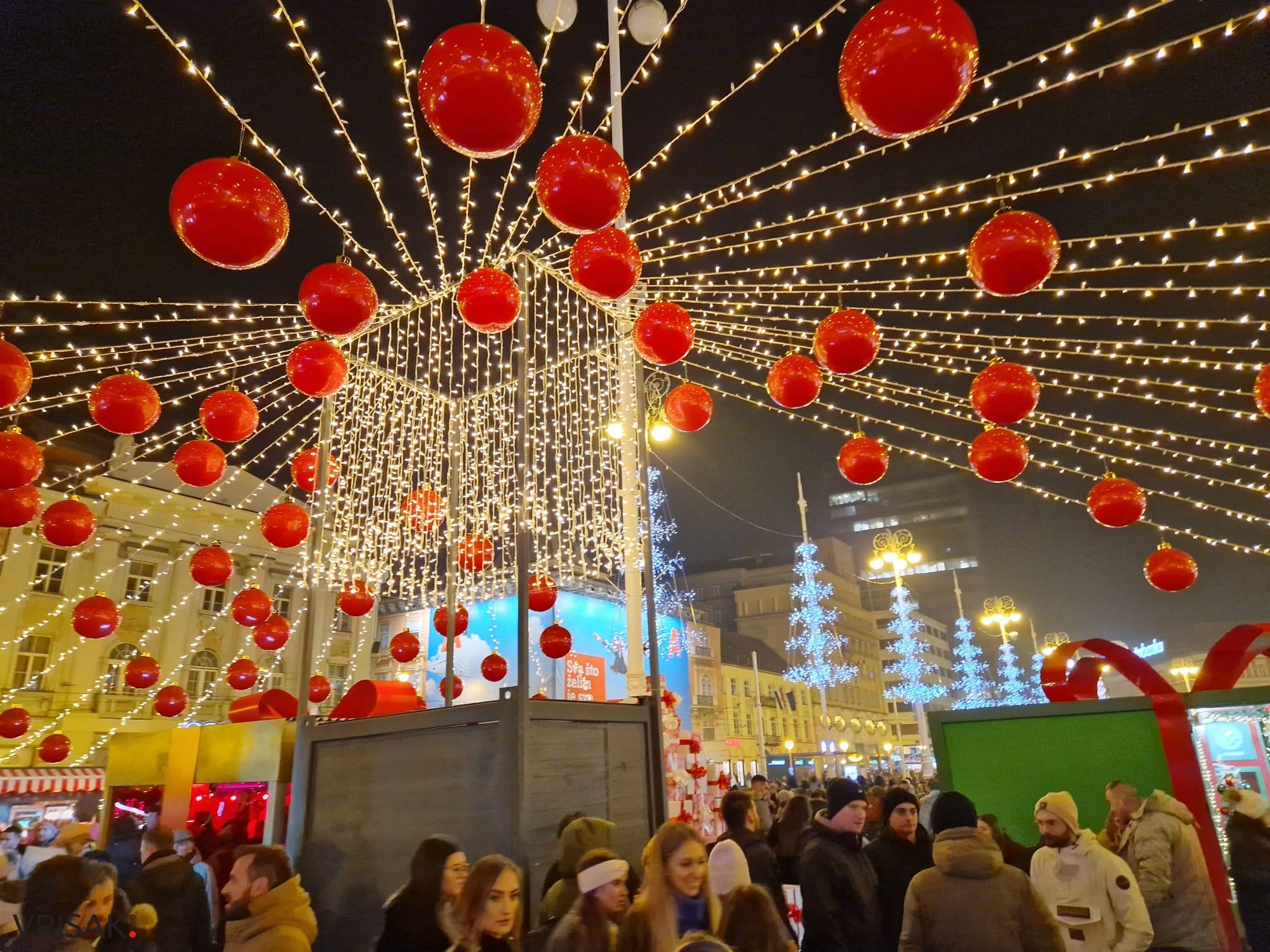 Donosimo vam fotografije s Adventa u Zagrebu