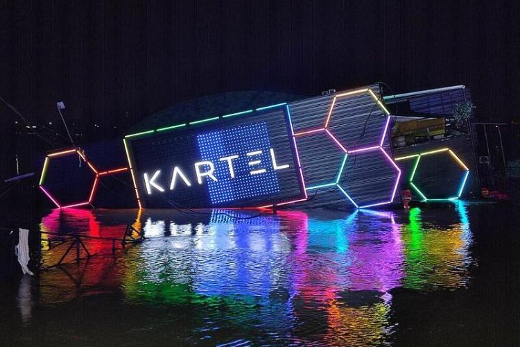 Potonuo splav u Beogradu, mnogi u panici skakali u vodu