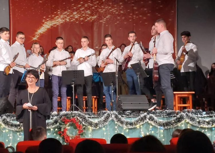 Božićni koncert Glazbene škole Široki Brijeg oduševio publiku