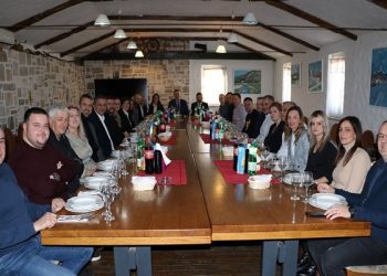 Božićno druženje Vlade ŽZH s medijima