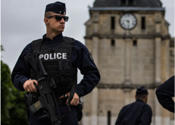 Francuska u strahu od terorističkog napada dočekuje Novu godinu