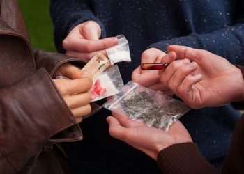 Sve veći broj ovisnika u BiH, među njima i djeca od 12 godina