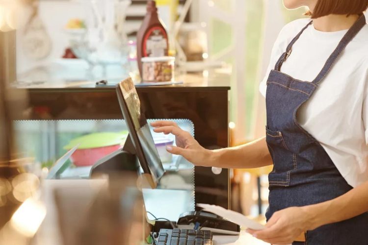 U ovoj godini najtraženiji će biti prodavači, konobari, bravari…