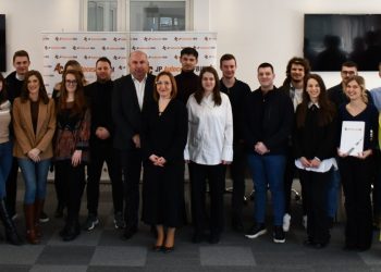 JP Autoceste FBiH dodijelio 40 stipendija najboljim studentima