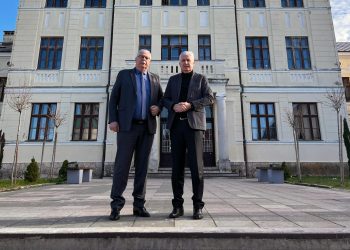 Dragan Čović obišao opožarenu zgradu Gimnazije u Širokom Brijegu