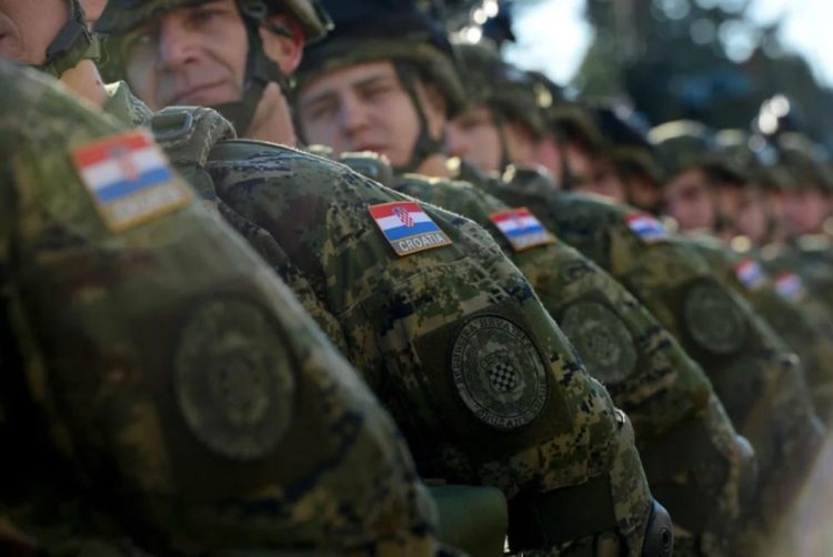 Hrvatska uvodi obveznu vojnu obuku?