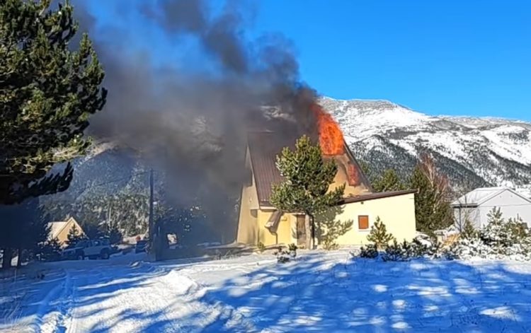 Zapalila se vikendica na Blidinju