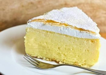 Ovo je vjerojatno najjednostavniji recept za uvijek savršeno pjenaste kremšnite