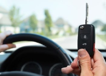Evo što trebate napraviti ako se daljinski ključ automobila isprazni