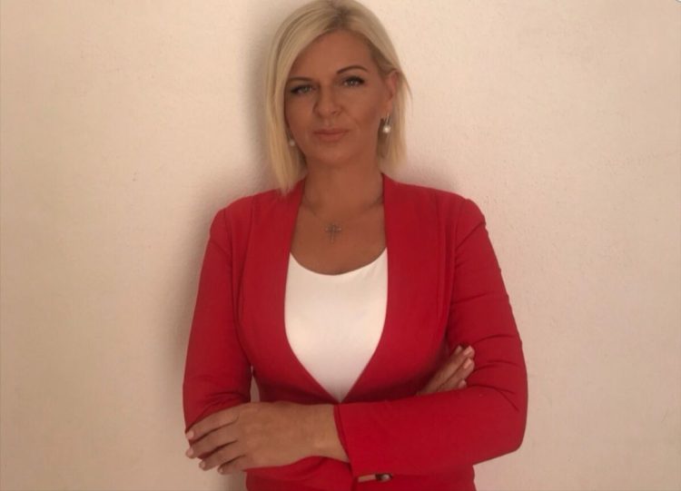 Neobičan oglas: Hrvatica iz Mostara u Njemačkoj traži najmanje 13 Mercedesa