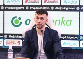 Predstavljanje Ivana Perišića u Hajduku, igrat će i on za 1 euro mjesečno: “Puno je bilo emocija zadnjih dana”