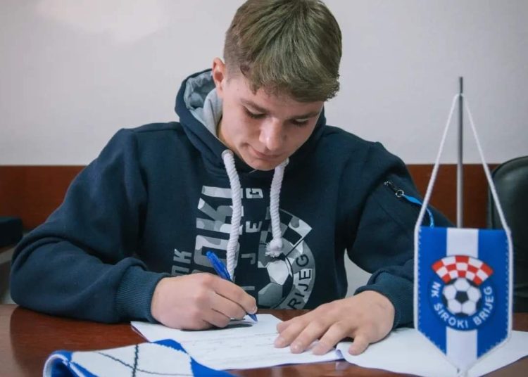 Ivan Kraljević potpisao višegodišnji ugovor s NK Široki Brijeg