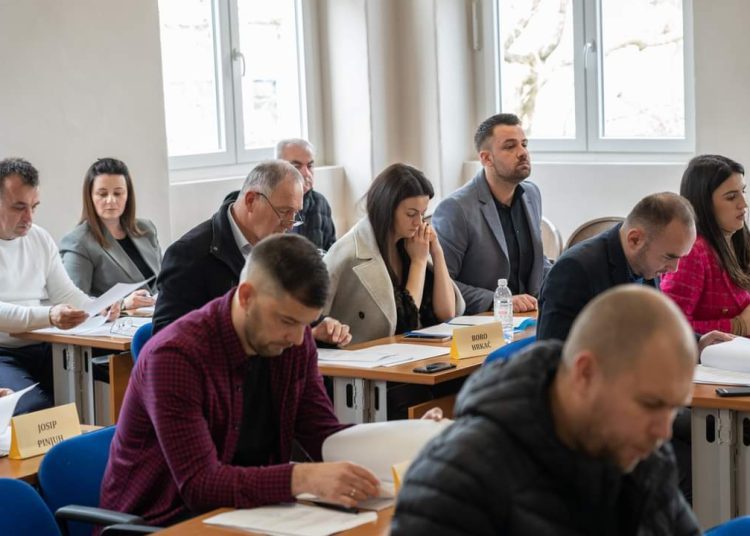 Evo kako u Gradskoj upravi Širokog Brijega objašnjavaju deficit iz 2023.