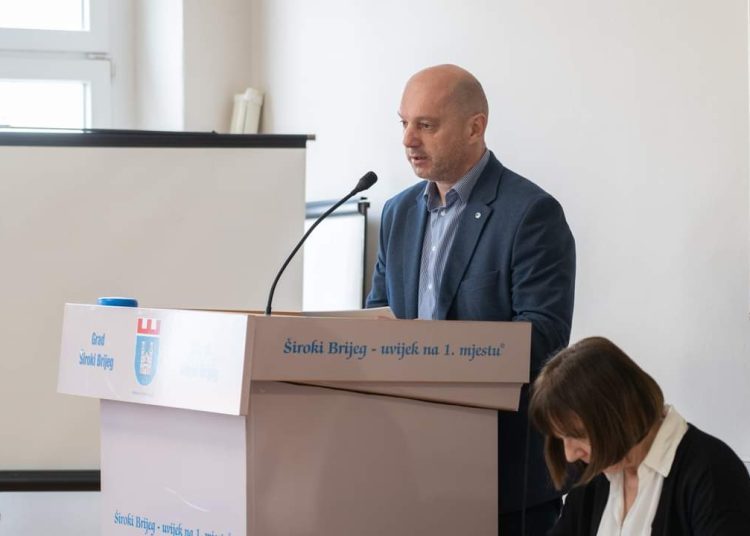 Evo kako u Gradskoj upravi Širokog Brijega objašnjavaju deficit iz 2023.