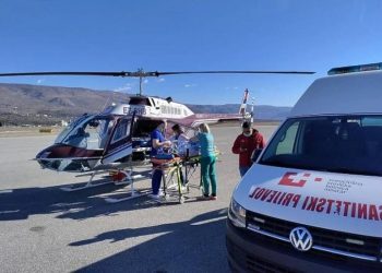 Helikopterom prevezeno novorođenče iz Mostara u Beograd na hitnu operaciju