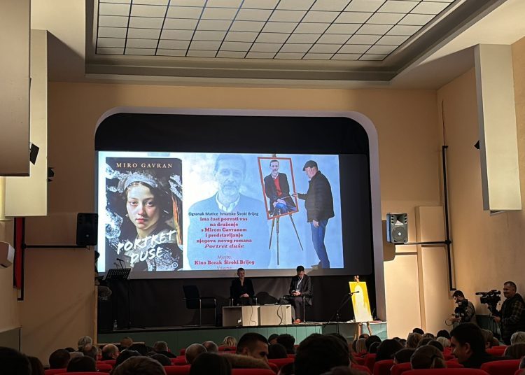 Miro Gavran predstavio svoj roman u Širokom Brijegu