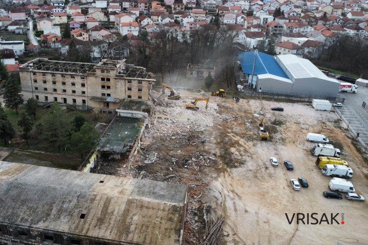 Pogledajte kako iz zraka izgleda rušenje Duhanske stanice u Širokom Brijegu